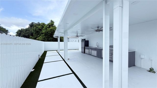 20726 SW 105 Avenue 1, Cutler Bay, FL 33189
