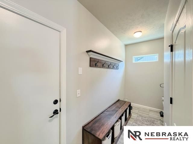 4502 S 199th Avenue, Omaha, NE 68135