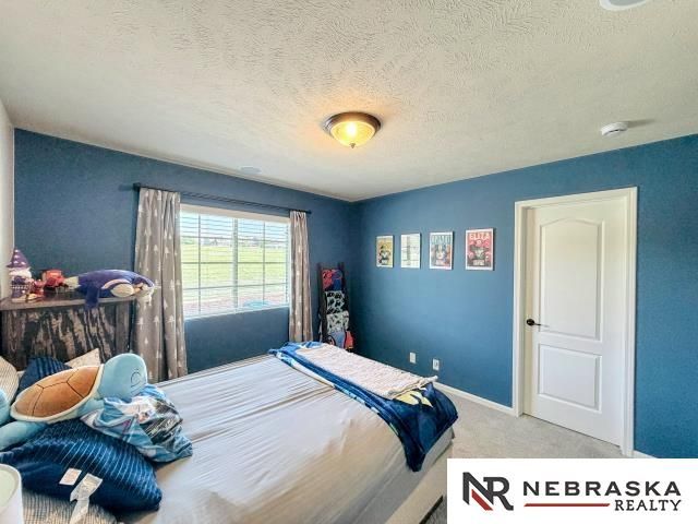 4502 S 199th Avenue, Omaha, NE 68135