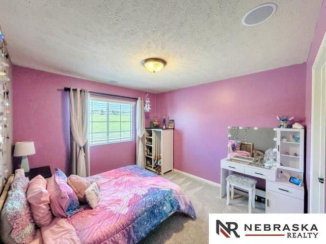 4502 S 199th Avenue, Omaha, NE 68135