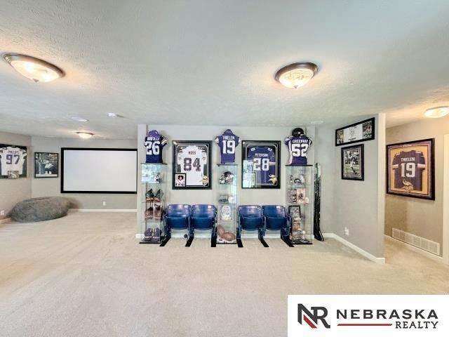 4502 S 199th Avenue, Omaha, NE 68135