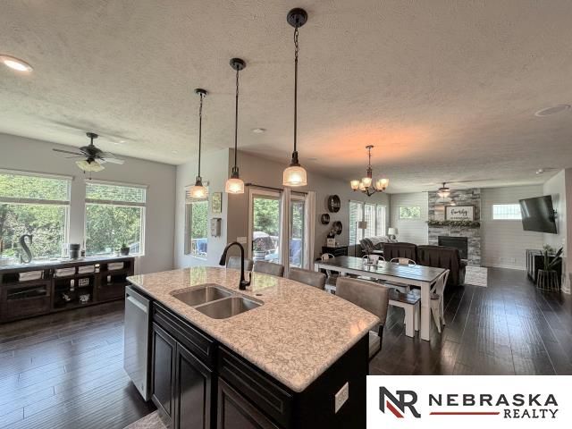 4502 S 199th Avenue, Omaha, NE 68135