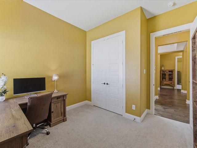 135 Crockett Drive, Waxahachie, TX 75165