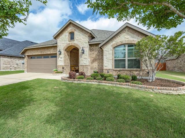 135 Crockett Drive, Waxahachie, TX 75165