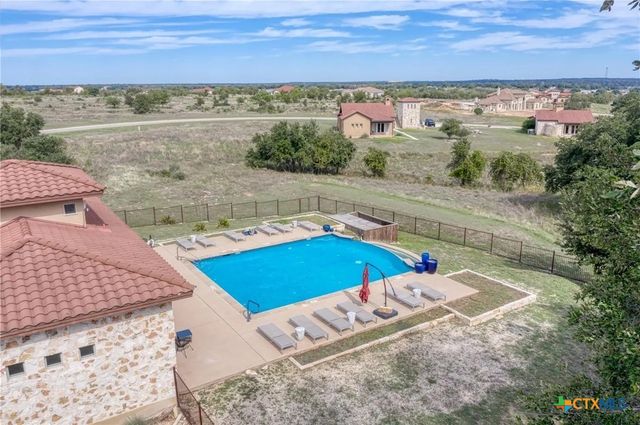 634 Strada Luca, Florence, TX 76527