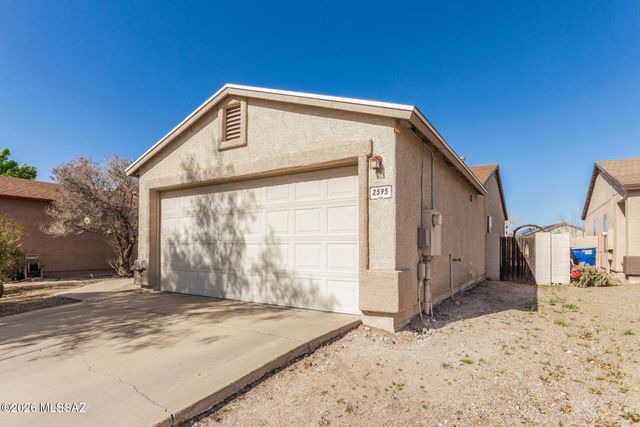 2595 E Warwick Castle Lane, Tucson, AZ 85706