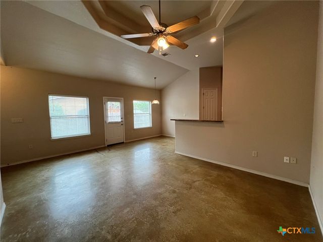 327 Oelkers B, New Braunfels, TX 78130