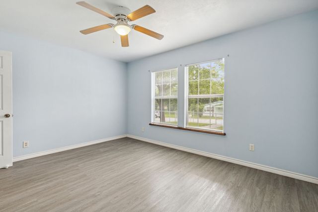 1424 Knight Street, Denton, TX 76205