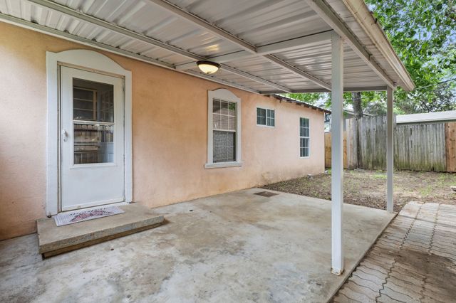 1424 Knight Street, Denton, TX 76205