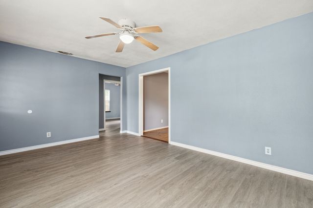 1424 Knight Street, Denton, TX 76205