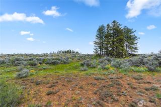 207 Falcon Ridge Road, East Wenatchee, WA 98802