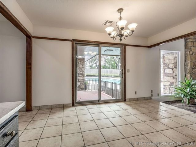 2417 Stonewall Drive, Bartlesville, OK 74006