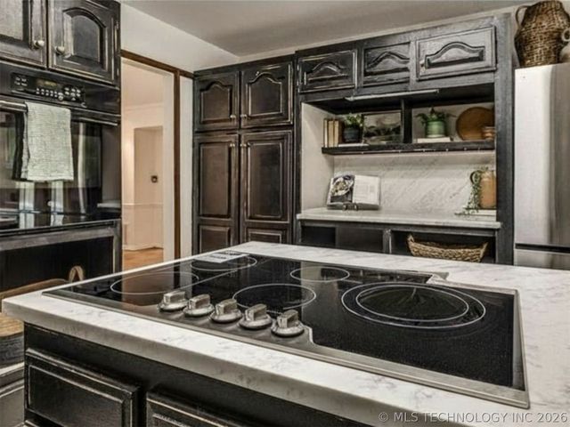 2417 Stonewall Drive, Bartlesville, OK 74006