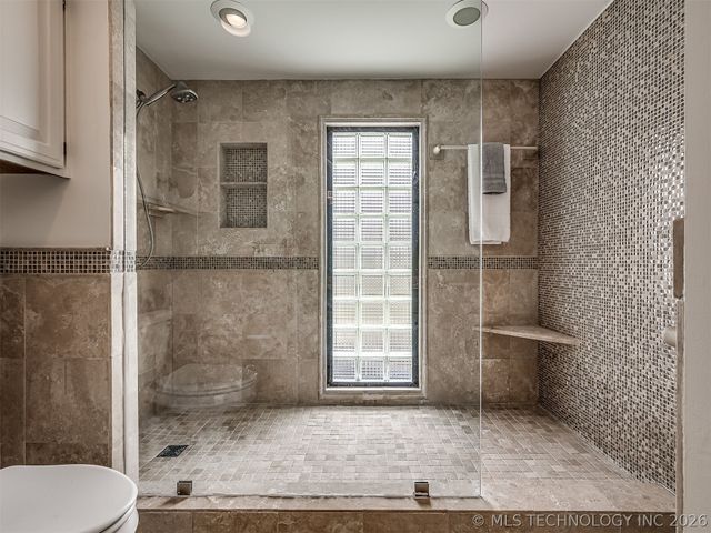 2417 Stonewall Drive, Bartlesville, OK 74006