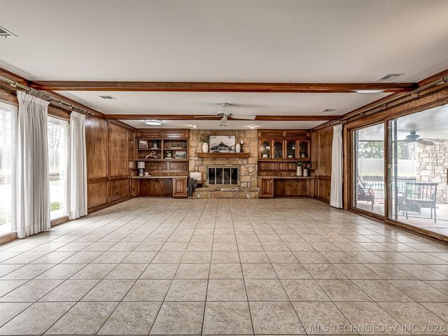 2417 Stonewall Drive, Bartlesville, OK 74006