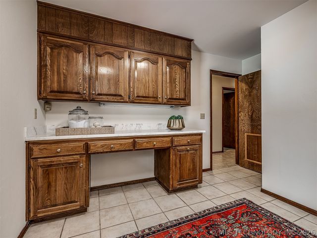 2417 Stonewall Drive, Bartlesville, OK 74006