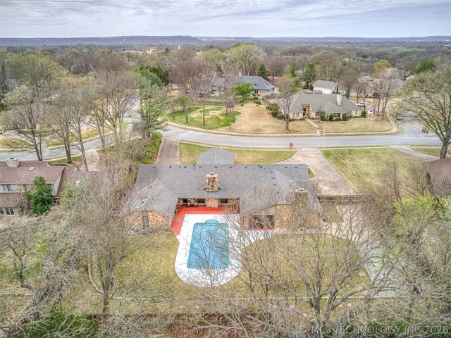 2417 Stonewall Drive, Bartlesville, OK 74006