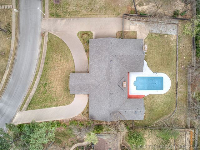 2417 Stonewall Drive, Bartlesville, OK 74006