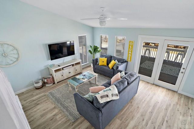 12911 Gulf Beach Drive, Treasure Island, TX 77541