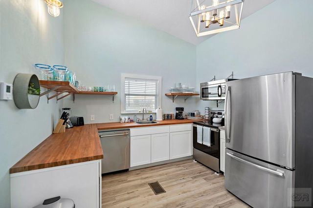 12911 Gulf Beach Drive, Treasure Island, TX 77541