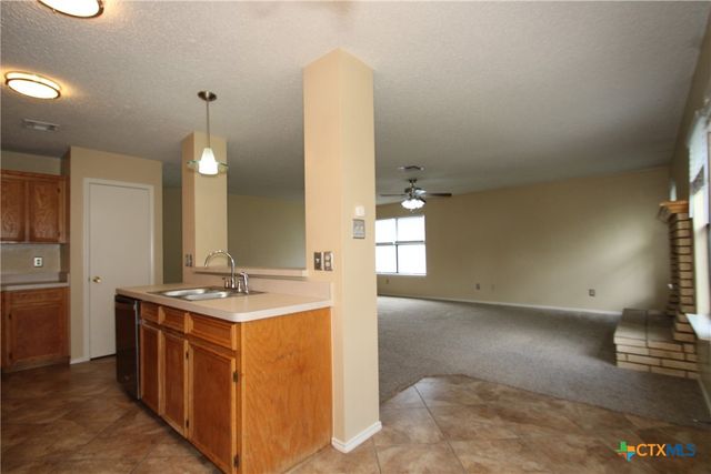 1802 Mattie Drive, Copperas Cove, TX 76522