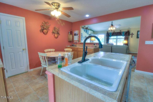 123 Bermuda Drive, Jonesborough, TN 37659