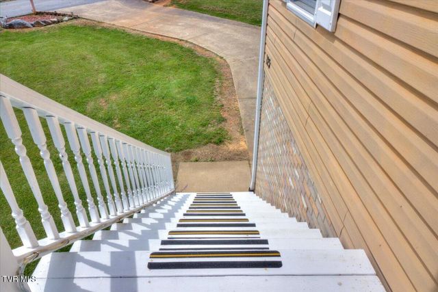 123 Bermuda Drive, Jonesborough, TN 37659