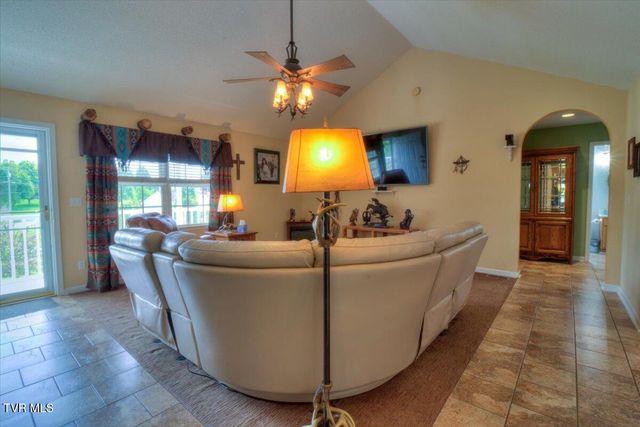 123 Bermuda Drive, Jonesborough, TN 37659