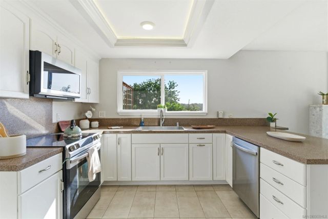 2345 Miller Ave, Escondido, CA 92029