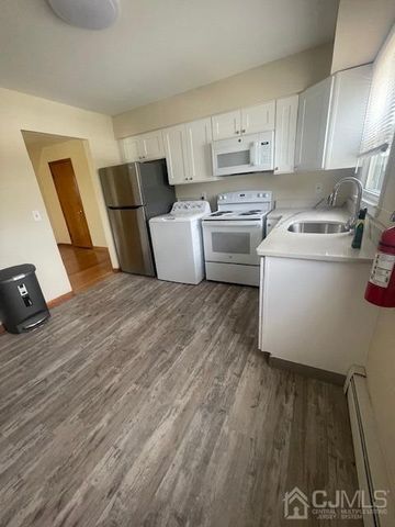 1160 Roosevelt Avenue, Carteret, NJ 07008