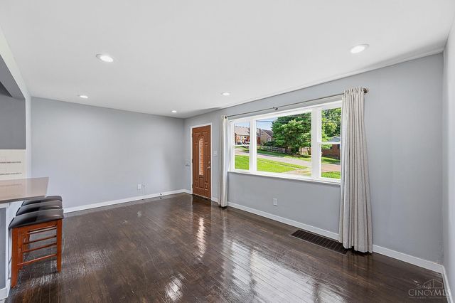 5417 Cannas Drive, Cincinnati, OH 45238