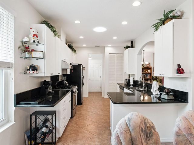 20500 QUEEN ALEXANDRA DRIVE, Leesburg, FL 34748