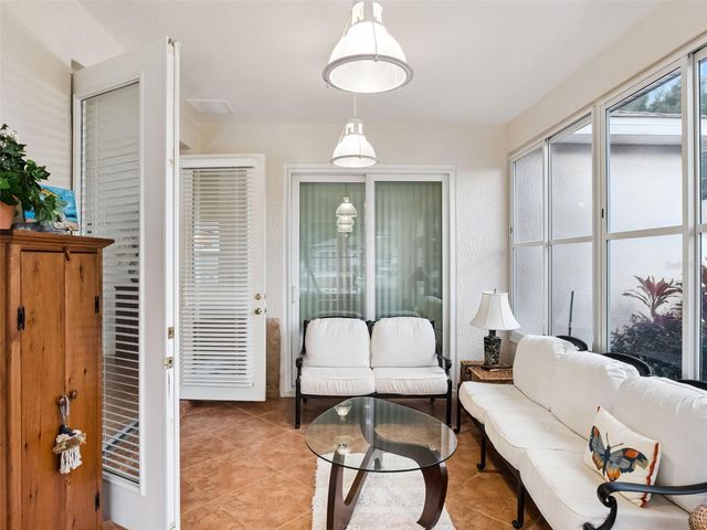 20500 QUEEN ALEXANDRA DRIVE, Leesburg, FL 34748