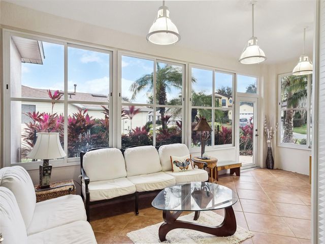 20500 QUEEN ALEXANDRA DRIVE, Leesburg, FL 34748