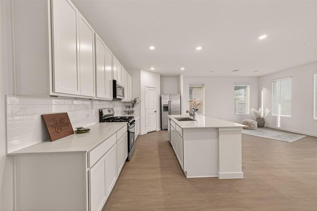 3048 Waterwood Pass Drive, Katy, TX 77493