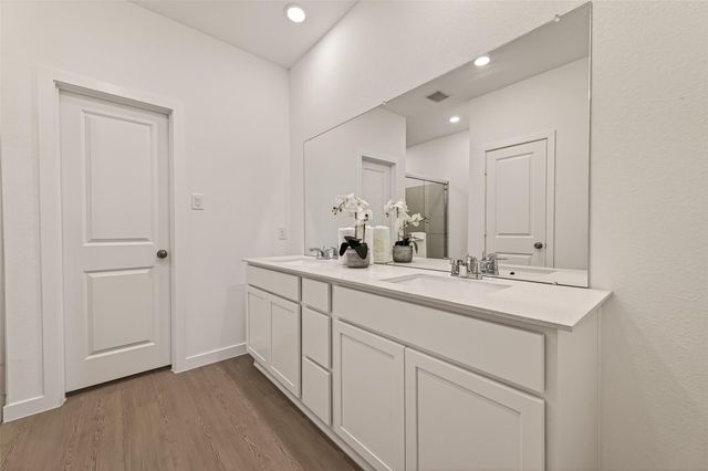 3048 Waterwood Pass Drive, Katy, TX 77493