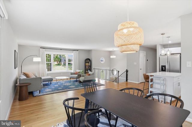 8627 BRADDOCK AVE, Alexandria, VA 22309