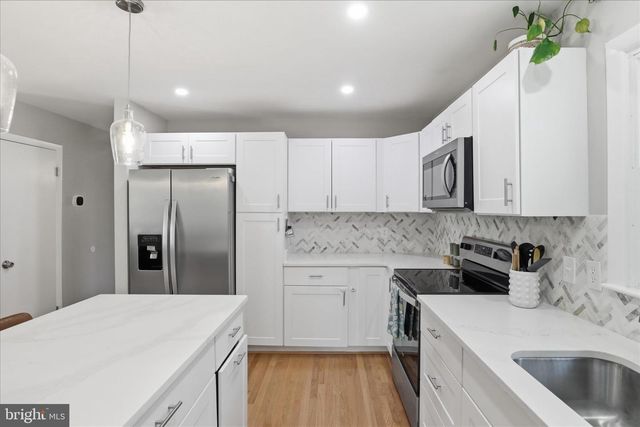 8627 BRADDOCK AVE, Alexandria, VA 22309
