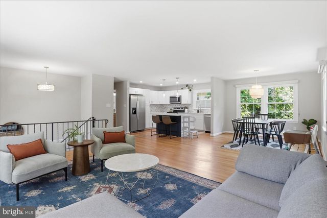 8627 BRADDOCK AVE, Alexandria, VA 22309
