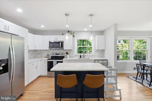 8627 BRADDOCK AVE, Alexandria, VA 22309