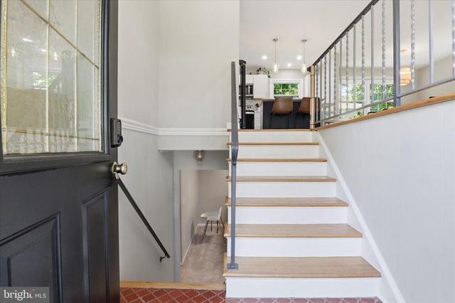 8627 BRADDOCK AVE, Alexandria, VA 22309