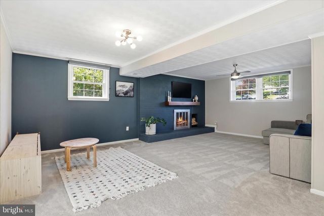 8627 BRADDOCK AVE, Alexandria, VA 22309