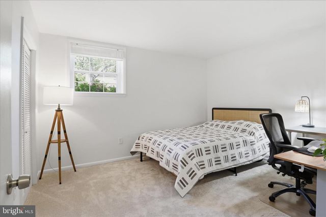 8627 BRADDOCK AVE, Alexandria, VA 22309