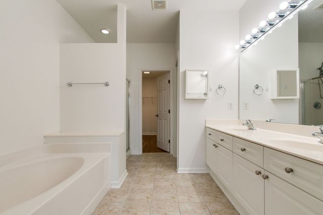 321 Shady Creek Ln, Nashville, TN 37211