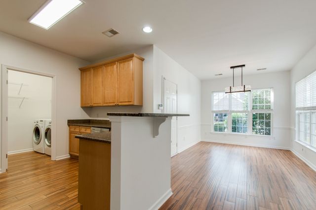 321 Shady Creek Ln, Nashville, TN 37211