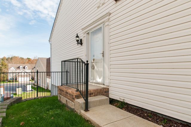 321 Shady Creek Ln, Nashville, TN 37211