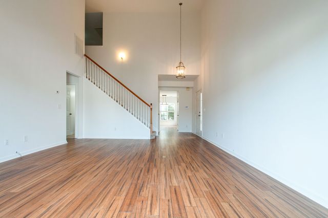 321 Shady Creek Ln, Nashville, TN 37211