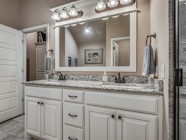 2204 Cale Cove, Yukon, OK 73099