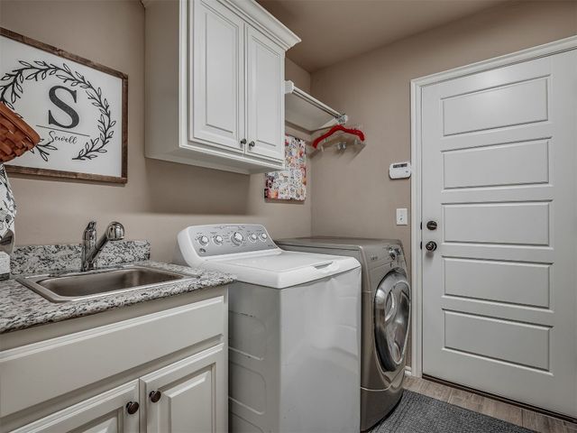 2204 Cale Cove, Yukon, OK 73099
