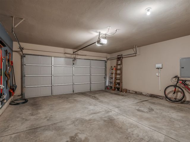 2204 Cale Cove, Yukon, OK 73099